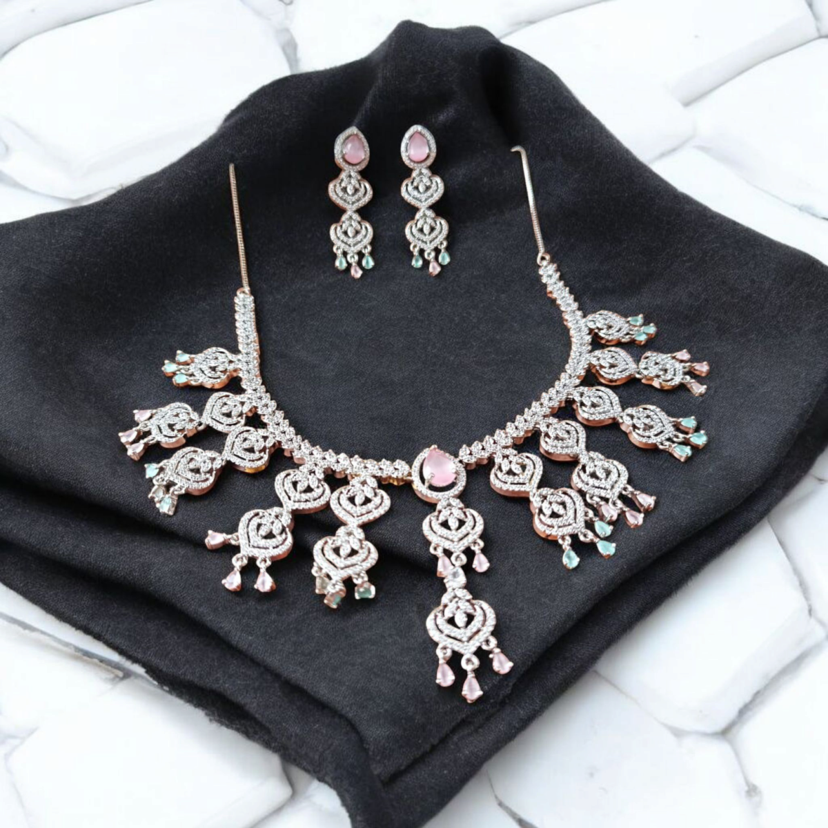 Ellnors’s Stunning Silver Plated Kundan and Pearl Necklace Set with Earrings for Women
